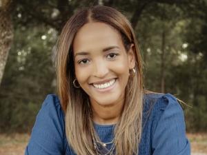 Maria Espaillat headshot