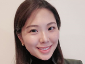 Julia Choe Professional Headshot