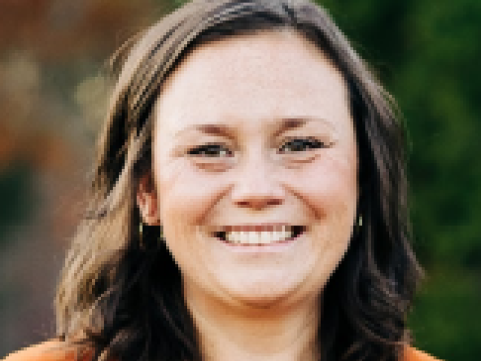 Katie Bracy Professional Headshot