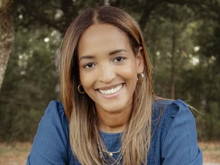 Maria Espaillat headshot