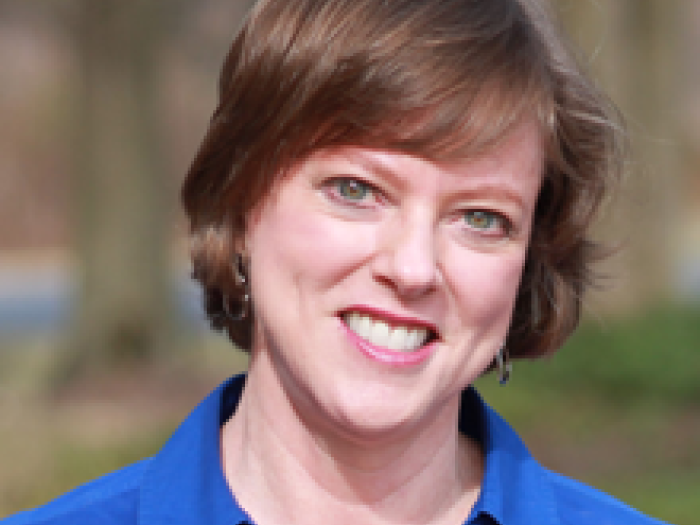 Shelley Nixon Headshot